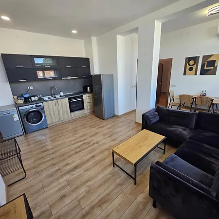 Heart Of - 1 Apartment *